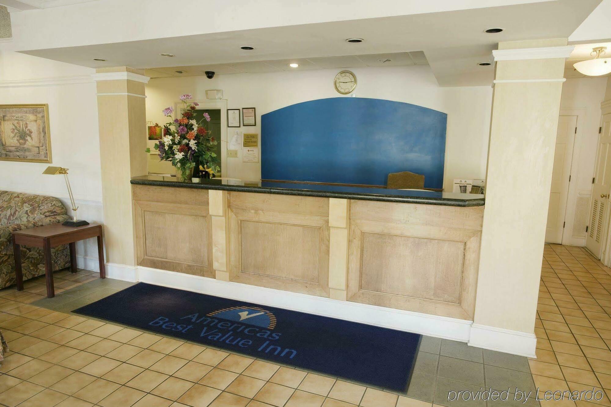 Americas Best Value Inn Richmond South Bellwood Интерьер фото